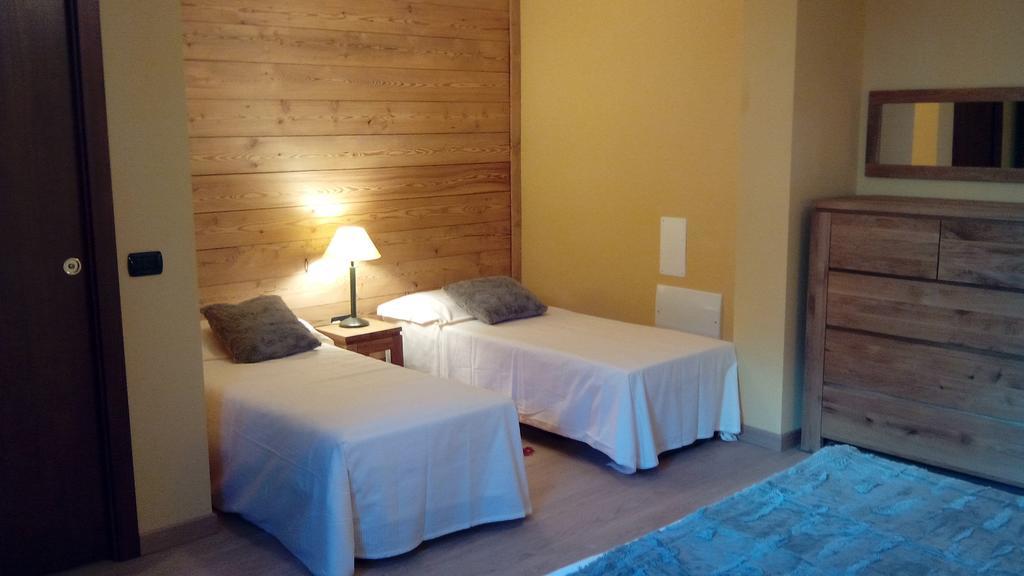 Chalet Alpina Hotel & Apartments La Thuile Cameră foto