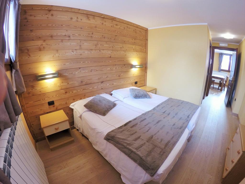 Chalet Alpina Hotel & Apartments La Thuile Exterior foto